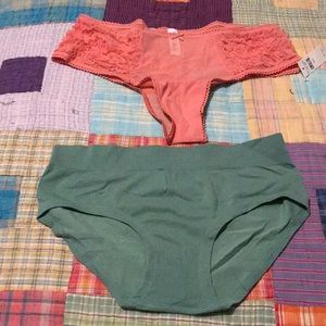 Aerie 2 pairs of panties